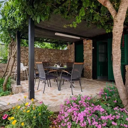 Feriehus Ferienhaus Mit Privatpool Fur 6 Personen Ca 100 M In Sibenik, Dalmatien Norddalmatien Šibenik